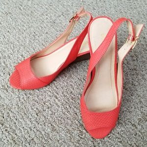 BCBGeneration 8.5 8 1/2 coral wood heel wedges